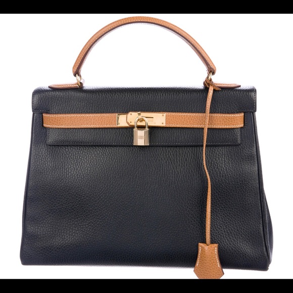 Meet your Posher, Elin - Picture 1 of 1